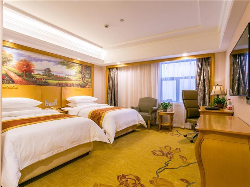 Vienna International Hotel Shanghai Pudong New International Exbition Central Exterior photo