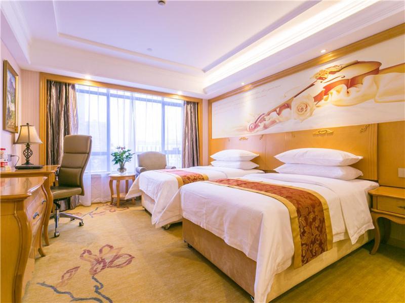 Vienna International Hotel Shanghai Pudong New International Exbition Central Exterior photo